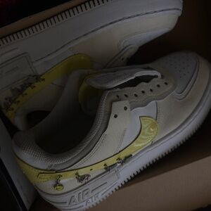 Wmns Air Force 1 Shadow SE 'Pale Ivory Light Zitron'
